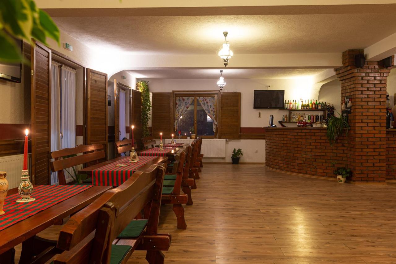 Pensiunea Si Restaurant Erdo Székelyudvarhely Kültér fotó